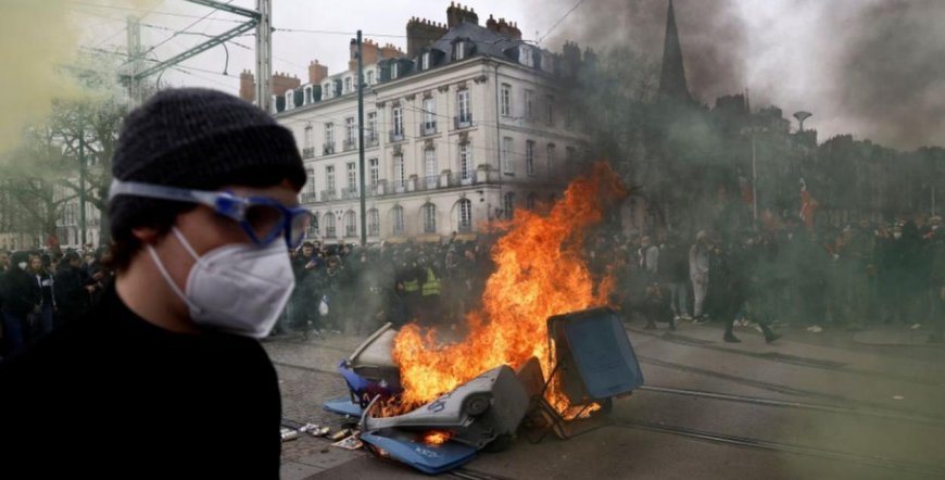 Протесты во Франции становятся всё более массовыми и агрессивными
