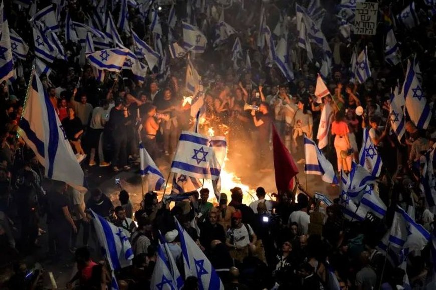Массовые протесты израильтян против одобрения судебной реформы