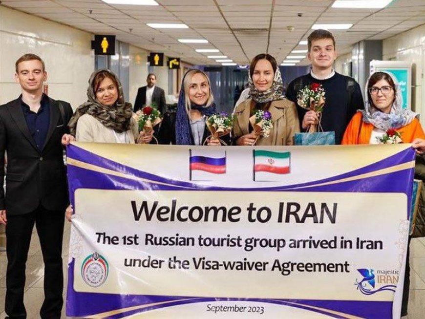 Первая группа российских безвизовых туристов прибыла в Иран