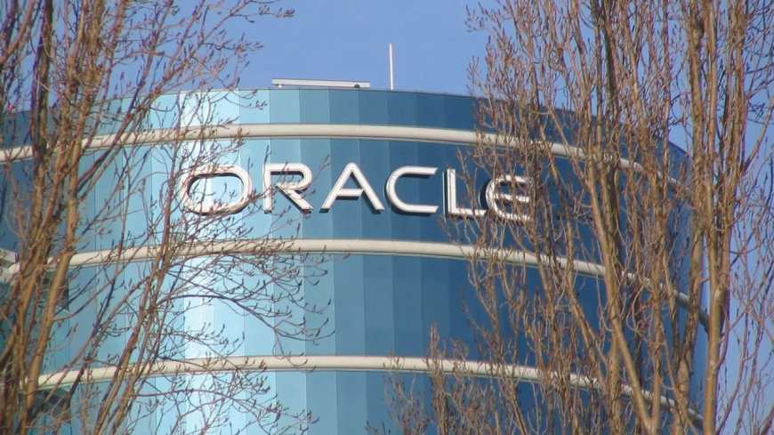 Саудовская компания разорвала контракт с Oracle из-за поддержки Израиля