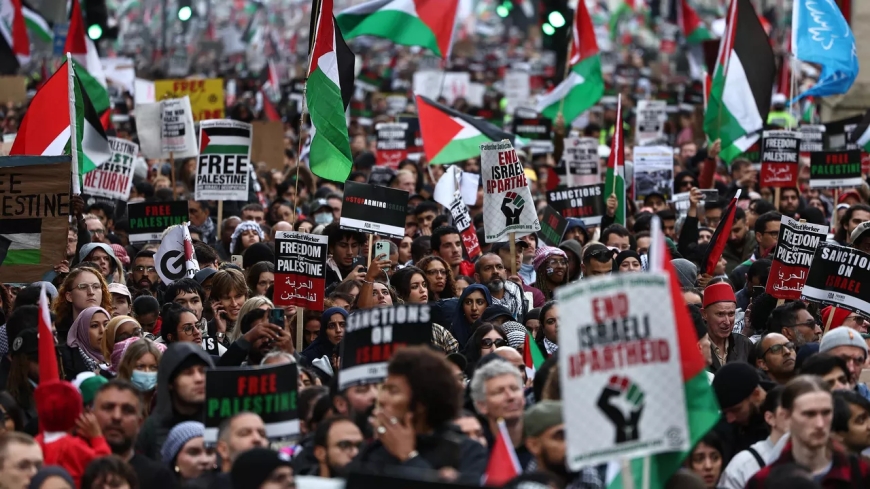 Демонстрация 100 000 человек в поддержку Палестины в Лондоне