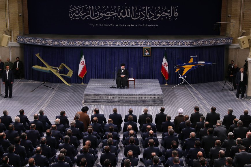 Аятолла Хаменеи: исламские страны должны нанести решительный удар по сионистскому режиму