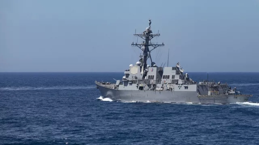 Пентагон: в Красном море сбили ракету хуситов, выпущенную в сторону эсминца США