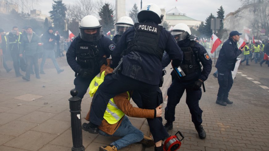 Украинский импорт и климатические правила ЕС привели к ожесточённым протестам польских фермеров