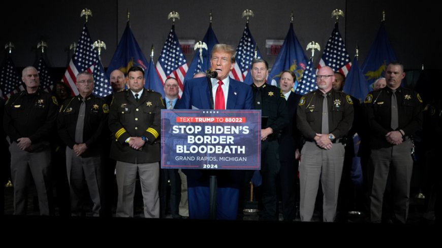 Трамп обвинил Байдена в «кровопролитии» на границе с Мексикой
